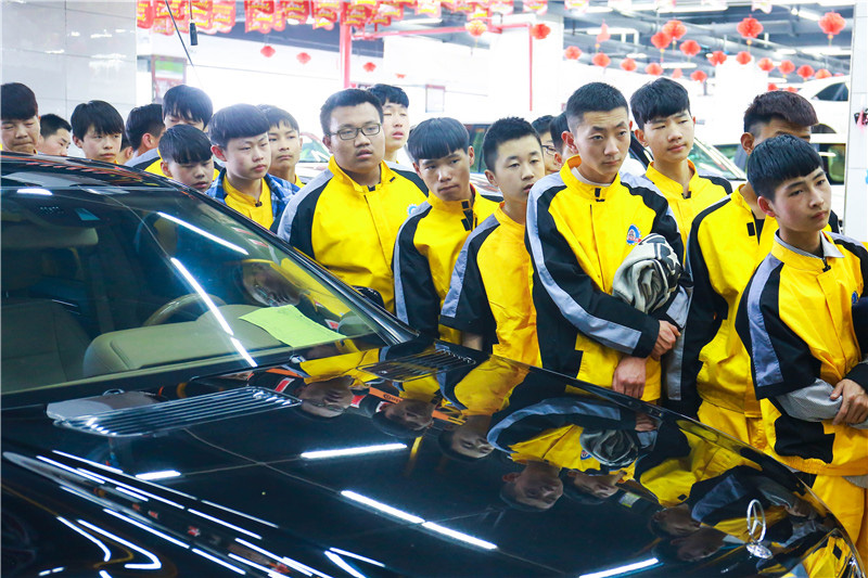 校企定向班學子企業(yè)游學1