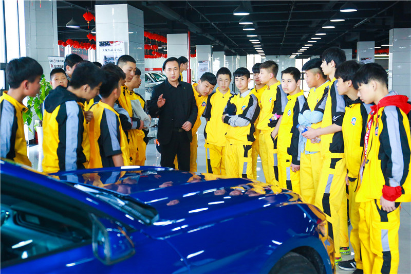 校企定向班學子企業(yè)游學4