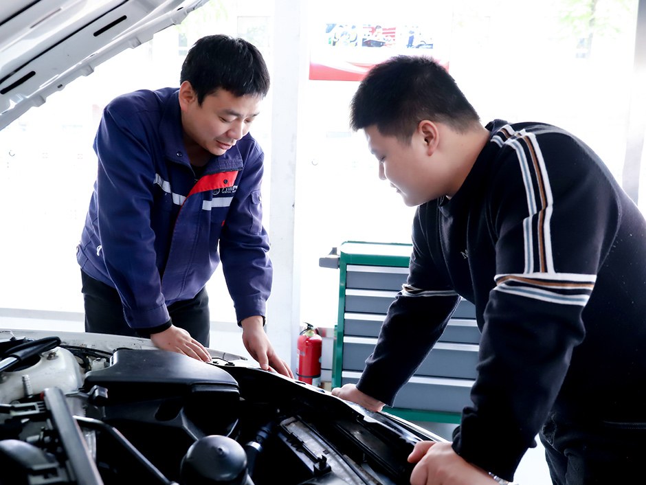 二手車(chē)評(píng)估鑒定實(shí)訓(xùn)課堂4